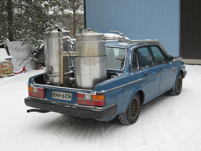 Image: A modern Volvo with a woodgas fuel tank.