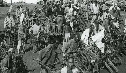 Image: Chinese wheelbarrows.