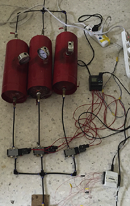 Small-scale CAES with modular storage tanks. Image by Abdul Hai Al-Alami.