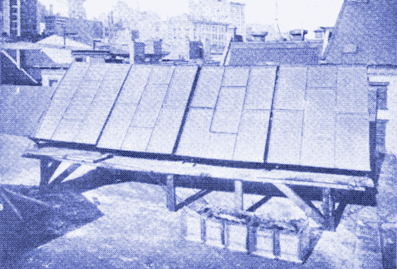 Oben: Das dritte Solarpanel von George Cove. Die Paneele sind jetzt schräg geneigt, anstatt flach zu liegen. Quelle: Literary Digest 1909, S. 1153.