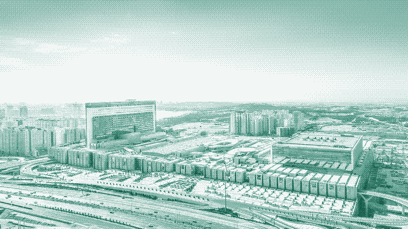 Image: The Iranians, known for their historical cooling technologies such as wind catchers, have recently built the largest air-conditioned shopping mall in the world. Photo credit: Anakarnia (CC BY-SA 4.0).