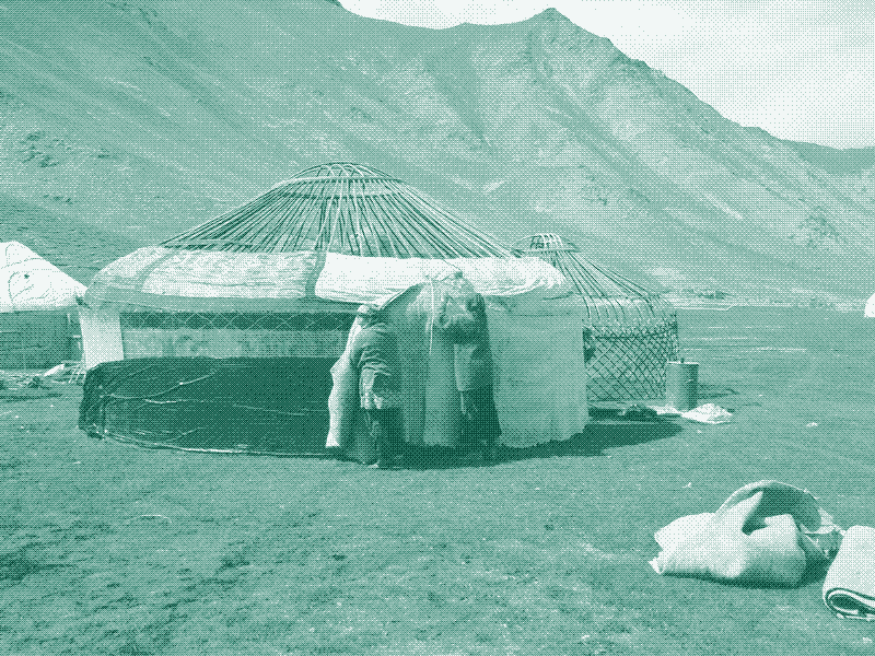 Image: Kyrgyz women placing felt covering on a kibitka tent, 2010. Photo credit: Raki_Man (CC BY 3.0).