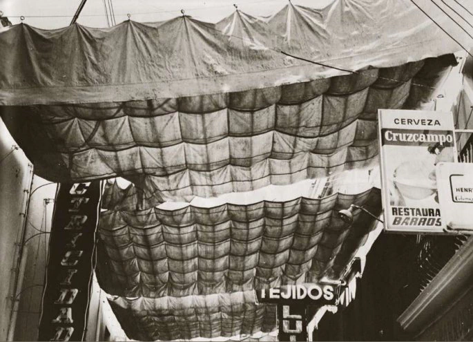 Image: Street toldo in Spain. Photo credit: IL-Institute, University of Stuttgart. Image in the public domain.