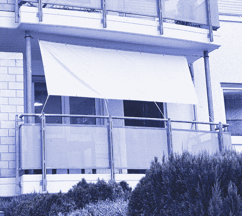 Image: The mounted awning. Photo: Dmitriy Kurochkin.