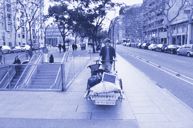 Images: Kris De Decker drives the handcart through Barcelona. Photos by Guillaume Lion.