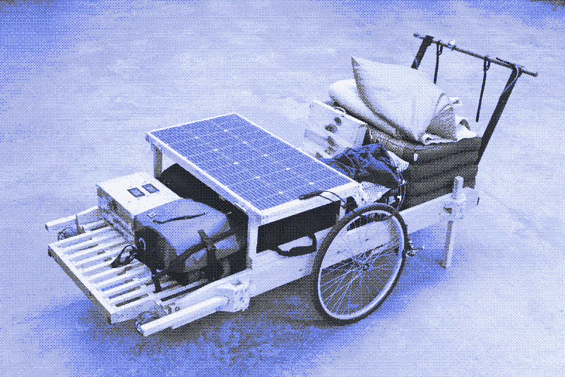 Image: The handcart is packed for a longer trip. Photo by Kris De Decker.