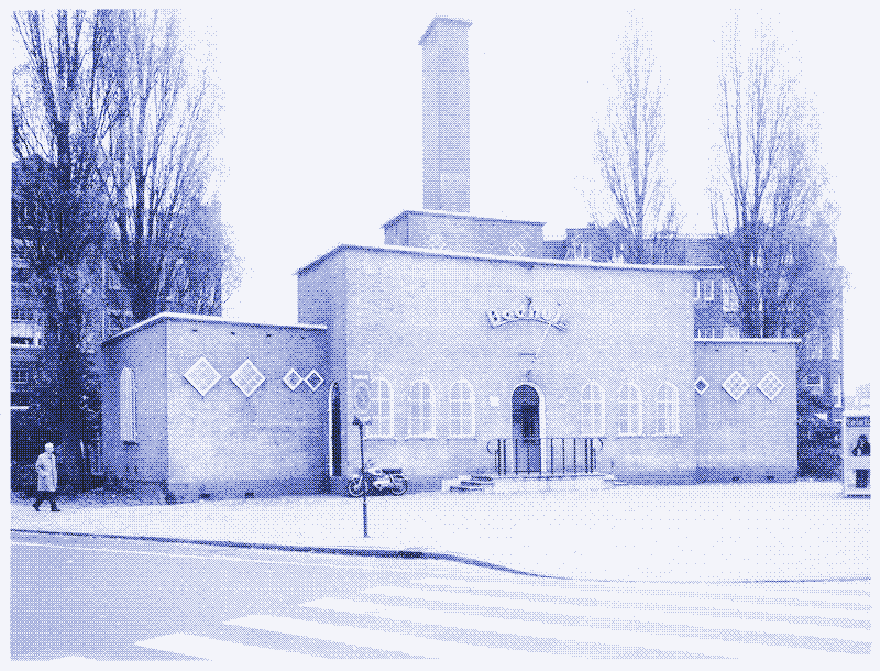 Imagen: Baños municipales en Javaplein, Ámsterdam, Países Bajos. Imagen: Stadsarchief Amsterdam.