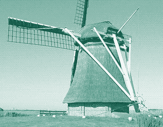 Image : Le timon à l’arrière d’un moulin à vent.