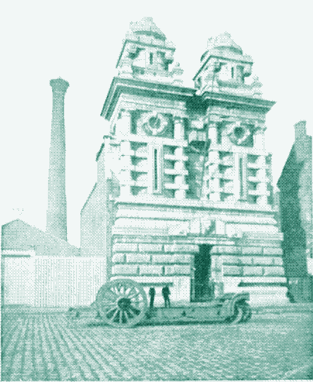 “Zuiderpershuis” : une ancienne station de pompage hydraulique à Anvers. Les accumulateurs hydrauliques étaient installés dans les deux tours.
