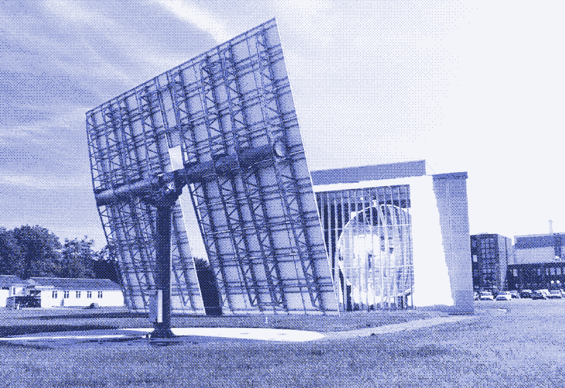 Zdjęcie: Piec solarny w Instytucie Paula Scherrera w Szwajcarii.